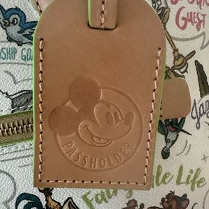 Disney dooney and Bourke pass holder exclusive side kicks bag